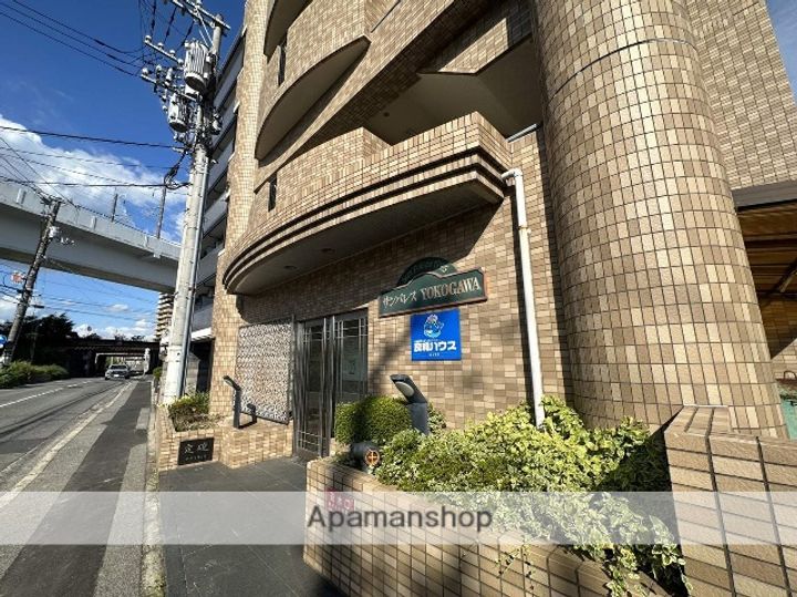 サンパレス横川の外観