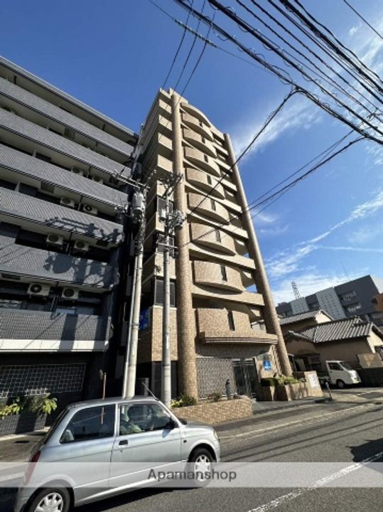 サンパレス横川の外観