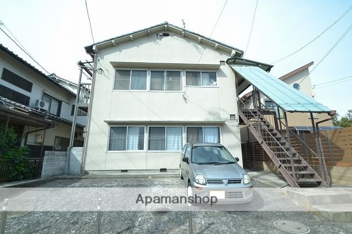 丸山アパート102の外観