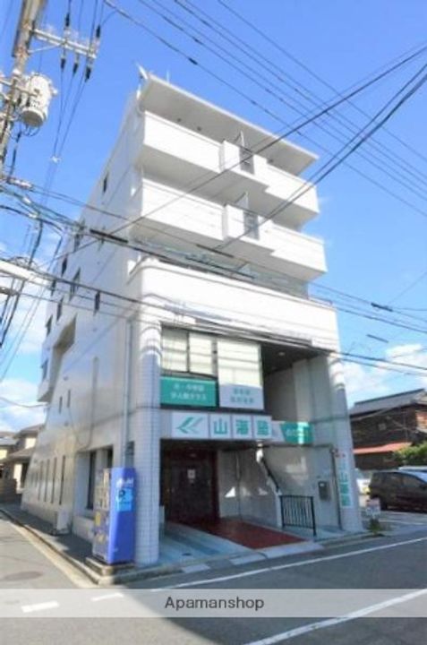 セブンインビルの外観