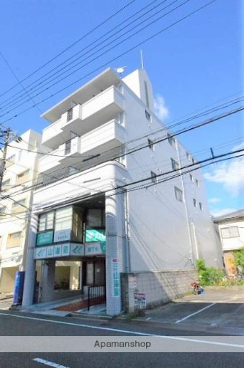 セブンインビルの外観