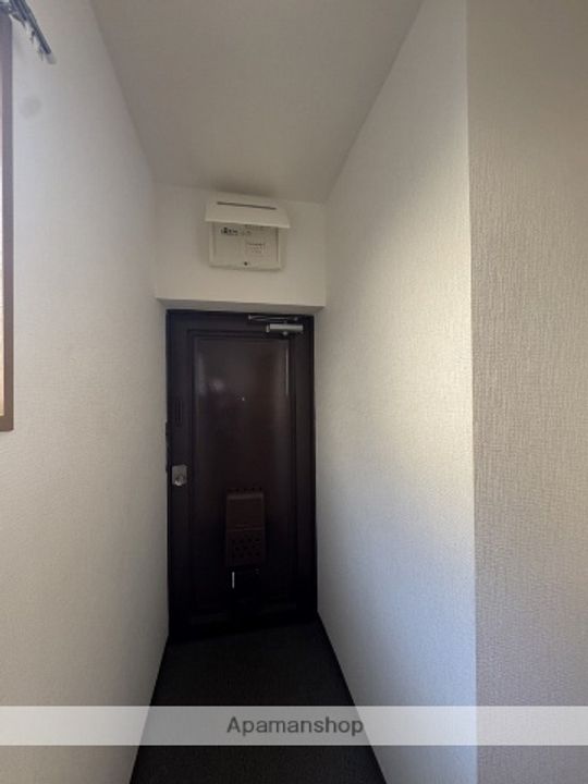 広島県広島市東区温品2丁目の賃貸マンションの玄関