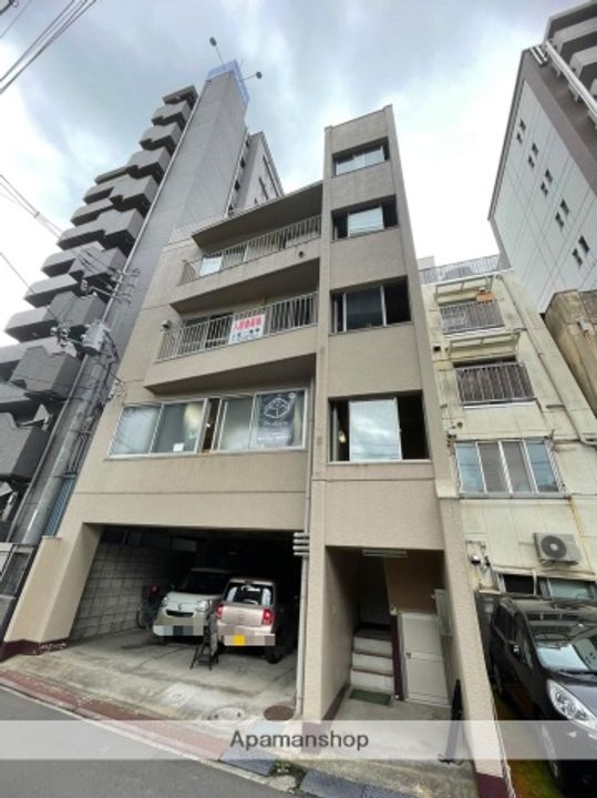 山田ビルの外観