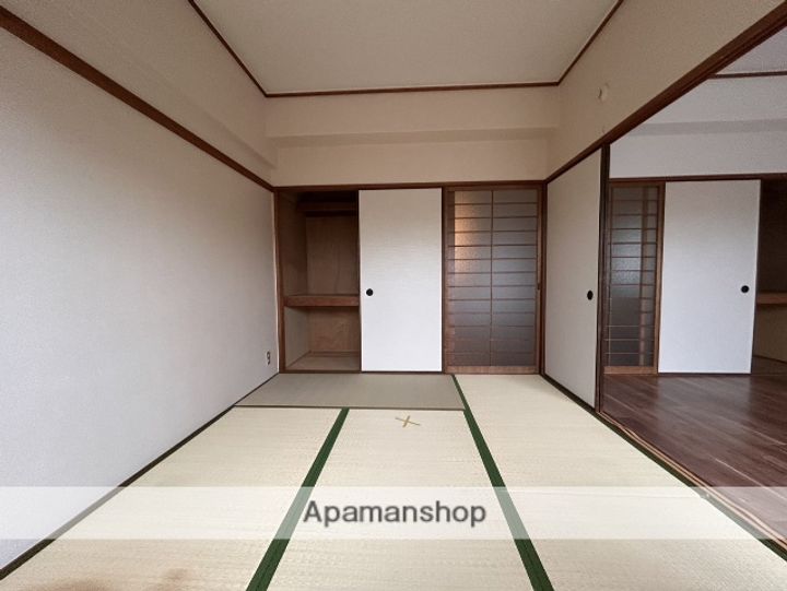 リバーサイド観音の内装