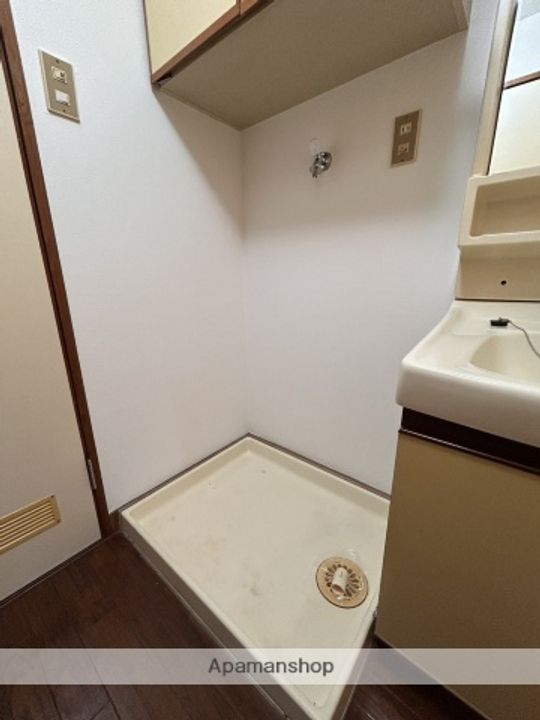 リバーサイド観音の内装