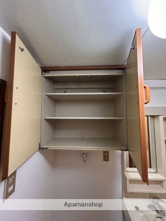 リバーサイド観音の内装