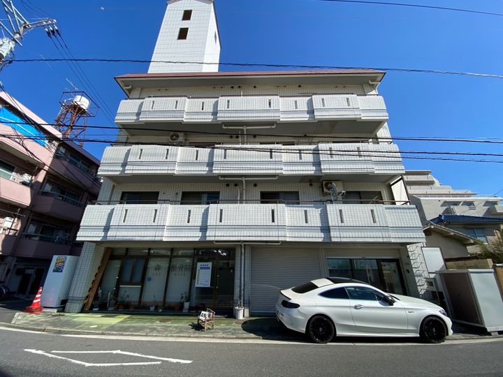 第6タナカビルの外観