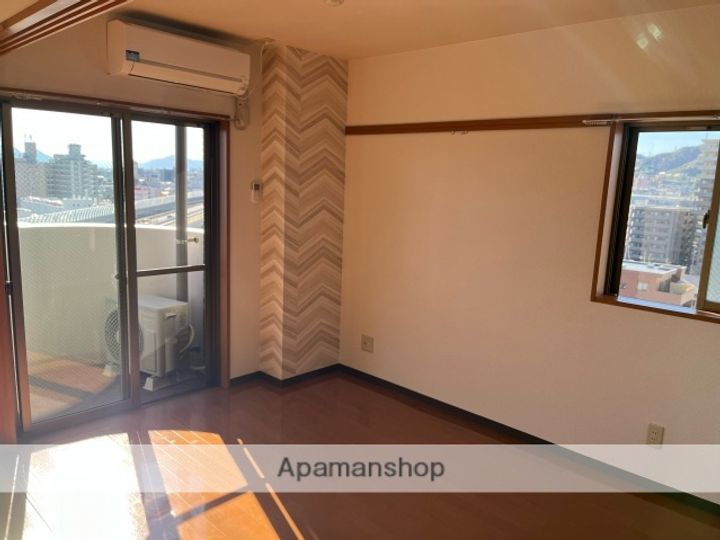 アティール観音の内装