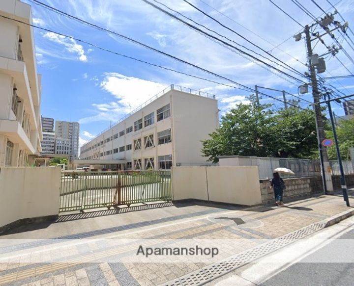 エムケイビルの周辺