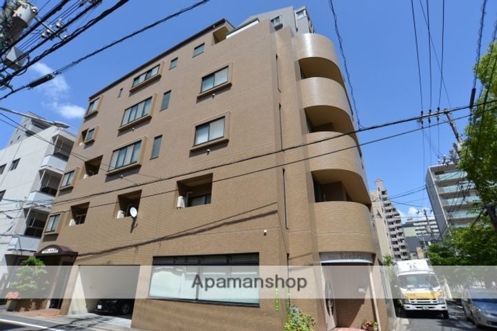 エターナル石本の外観