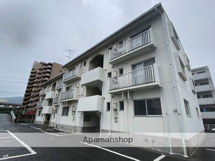 ハイツみやけの外観