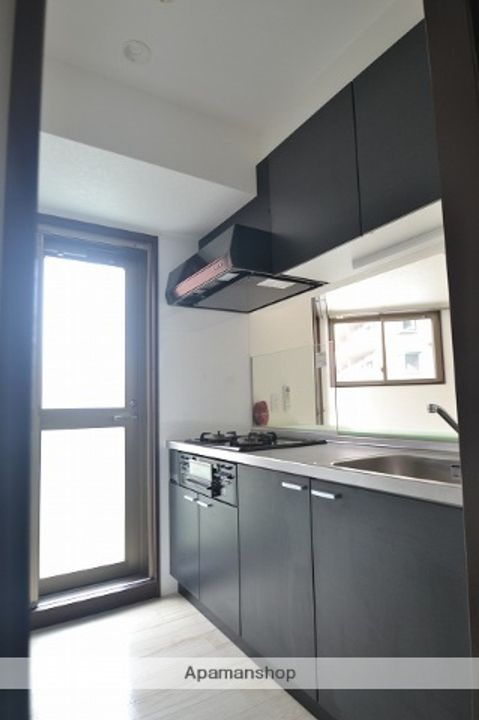 LION銀山町のキッチン