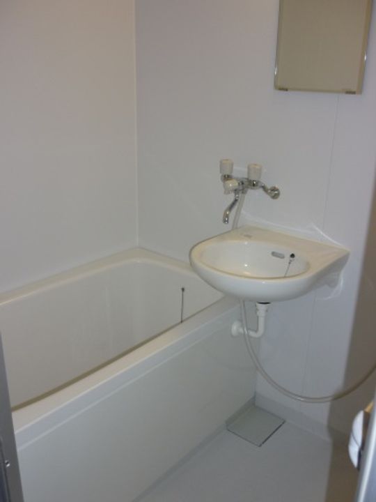 亀谷ビル203号室の内装