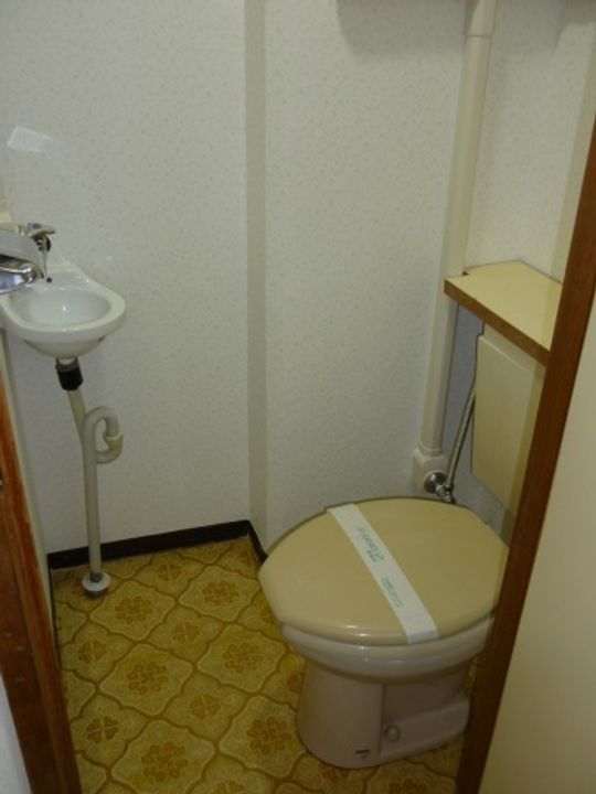 亀谷ビル203号室の内装