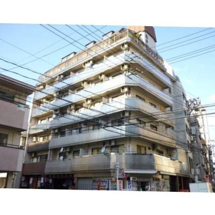 亀谷ビル203号室の外観