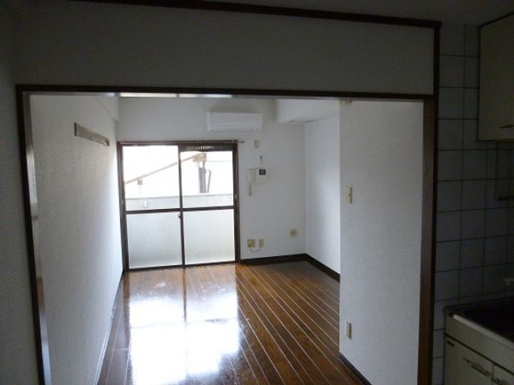 グリーンハイツ草津Ⅱ205号室の内装