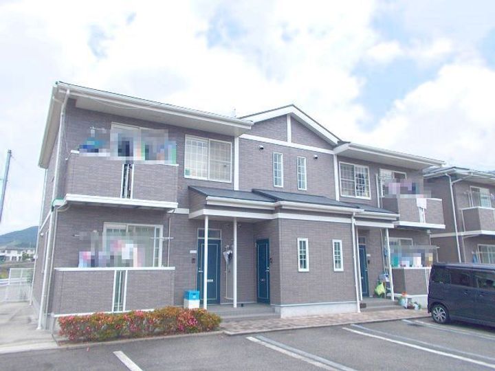 ニュ-ヴィレッジオ-ブリ-Aの外観