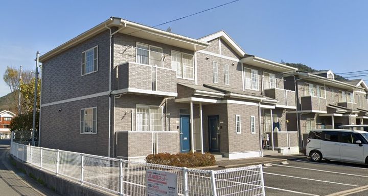 ニュ-ヴィレッジオ-ブリ-Aの外観