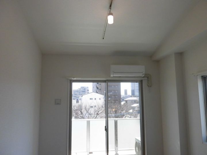 アセント舟入301号室の内装