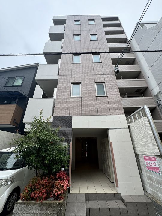 グランディールHATADAの外観