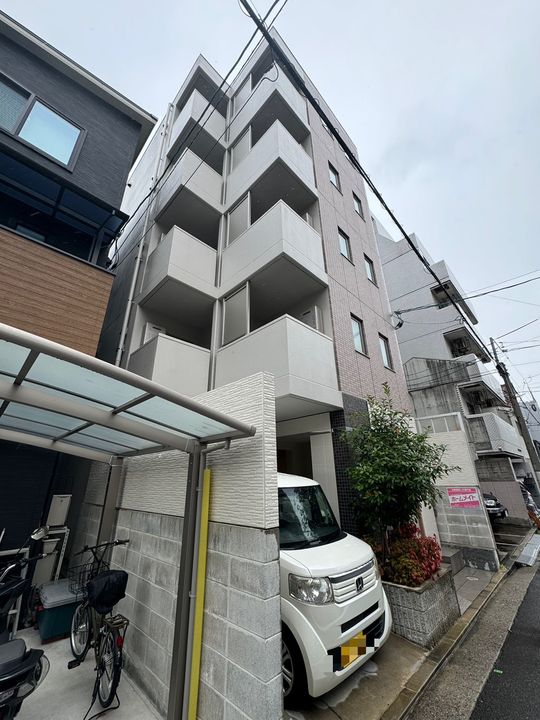 グランディールHATADAの外観