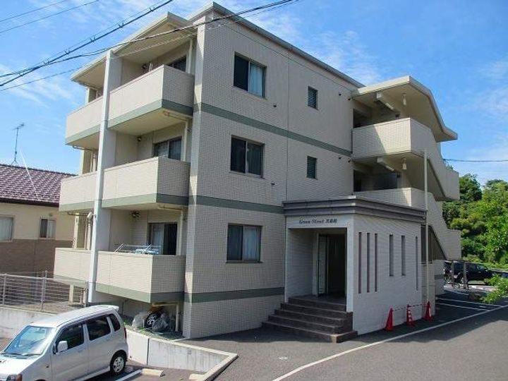 GREEN STREET 弐番館203号室の外観