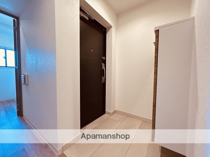 ブランシエスタ広島駅の玄関