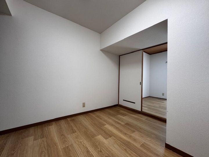 グローバル戸坂209号室の居間