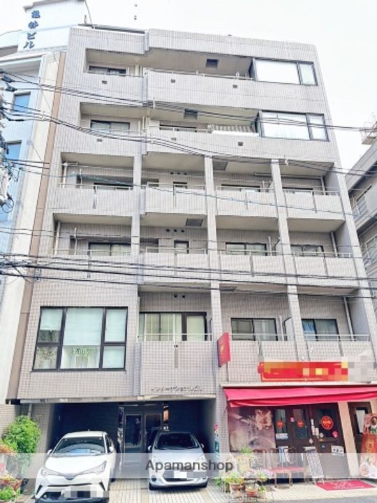 インターナショナルビルの外観