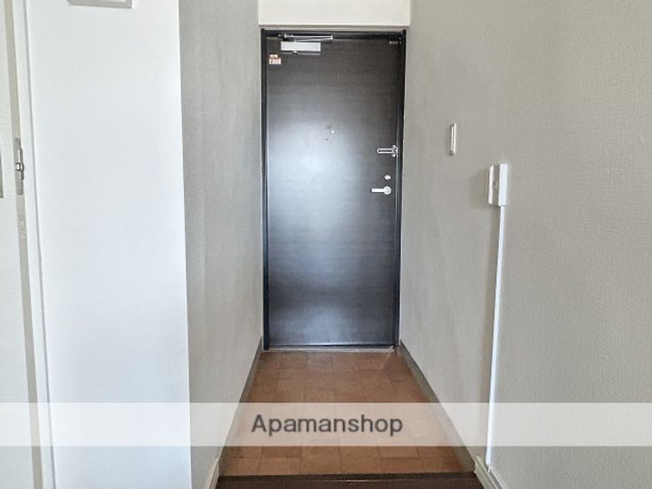 Bello中広402の玄関