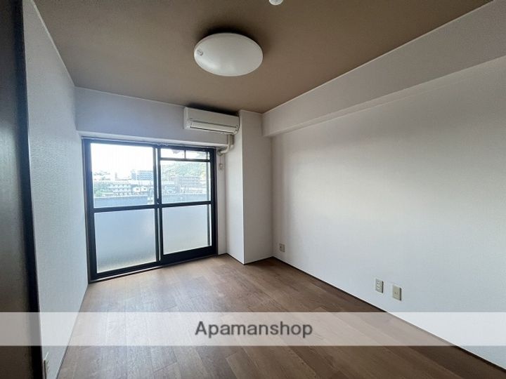 マンション春夏秋冬の内装