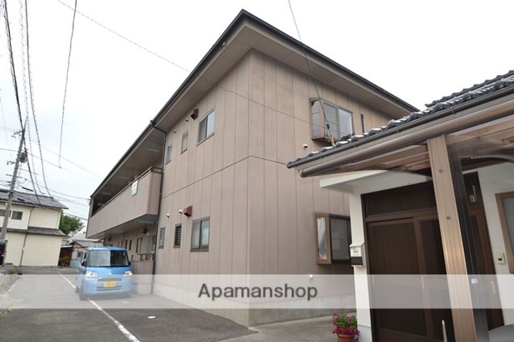 グランドハイツ井出口の外観