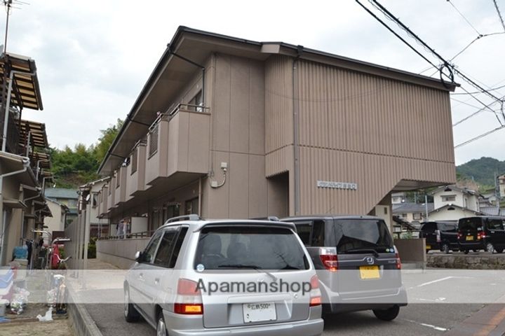 グランドハイツ井出口の外観