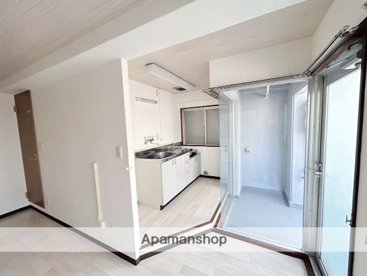 ユリ八丁堀の内装