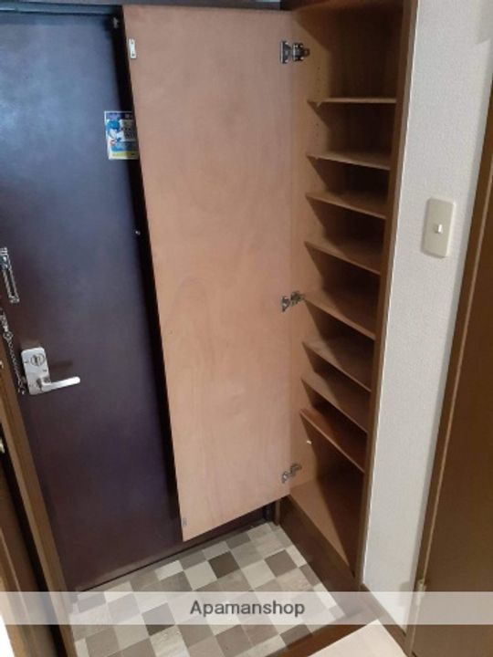 広島県広島市西区上天満町の賃貸マンションの内装