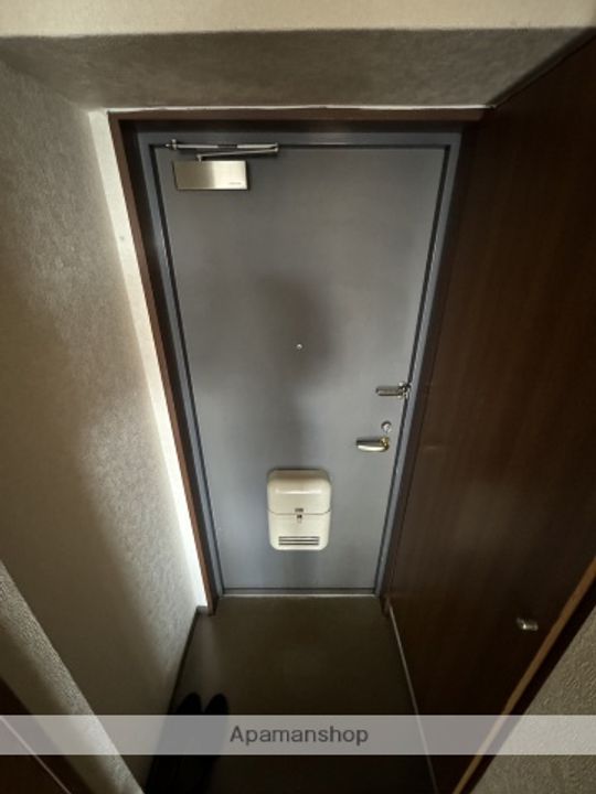 広島県広島市中区竹屋町の賃貸マンションの玄関
