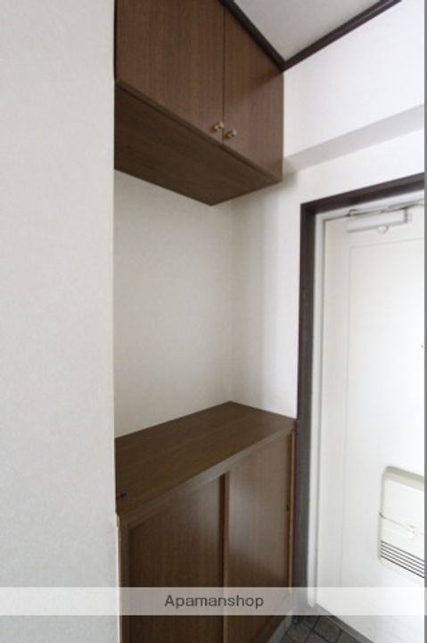 第3橘谷ビルの玄関