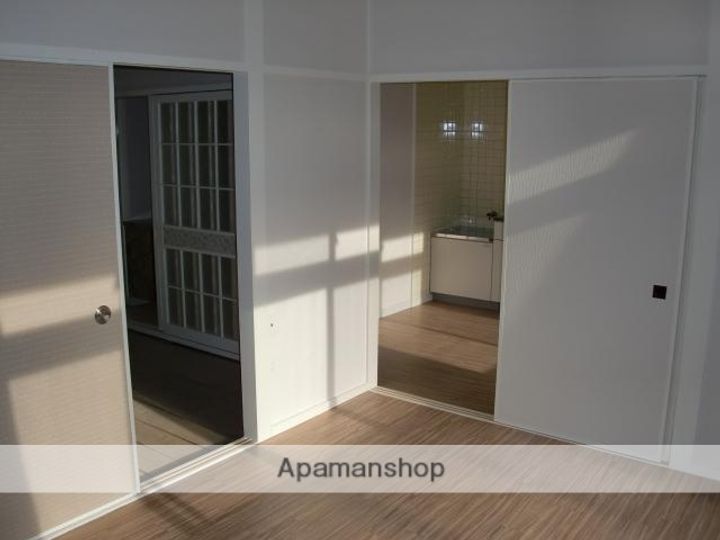 渡部コーポの居間