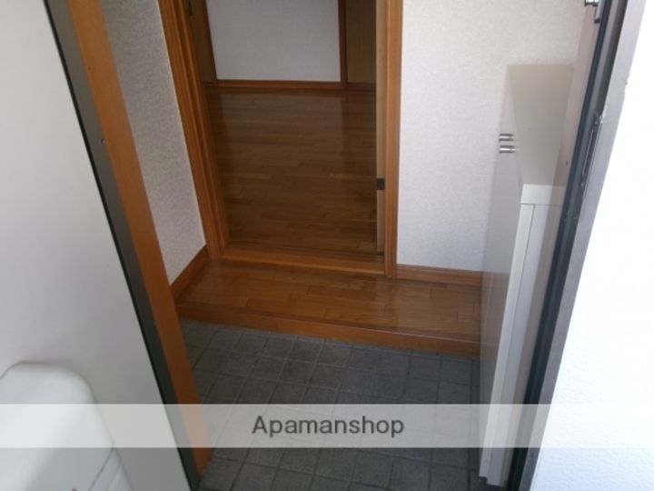 木村アパートの玄関