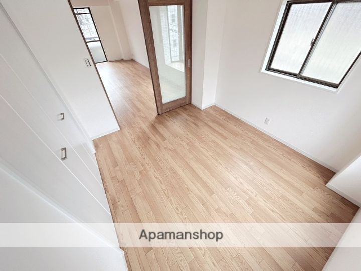 江波ヒカリハイツの外観