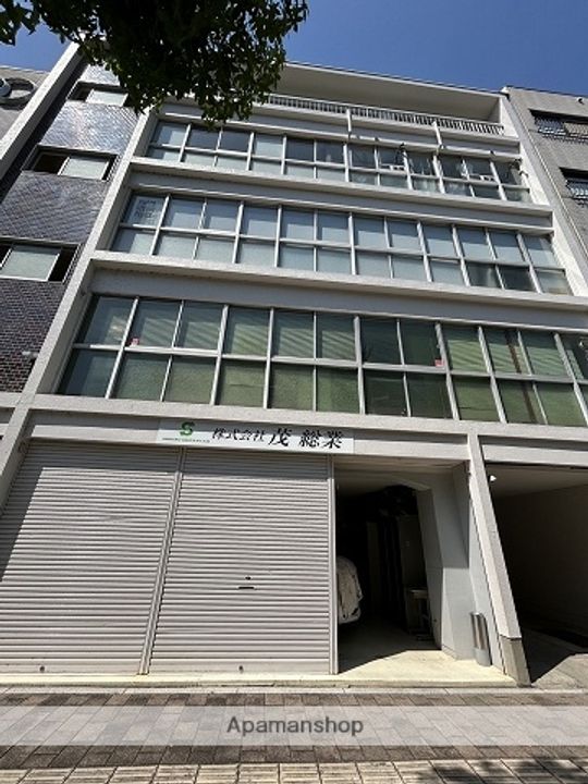 吉村建設ビルの外観