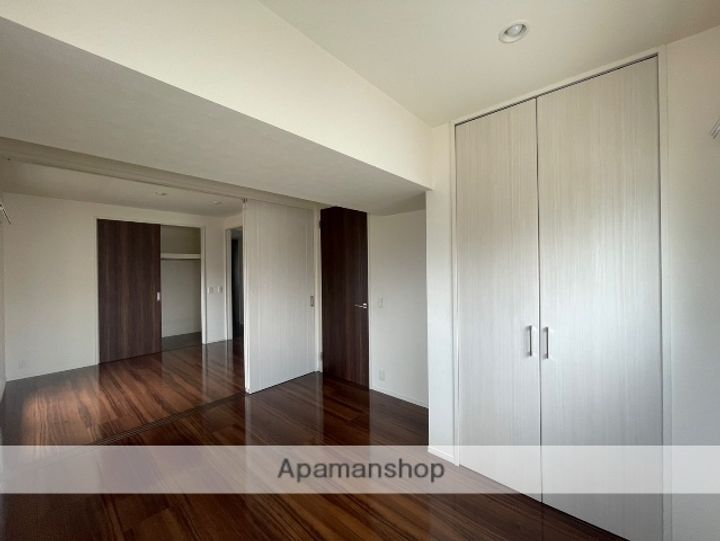 サーパス平和公園の内装