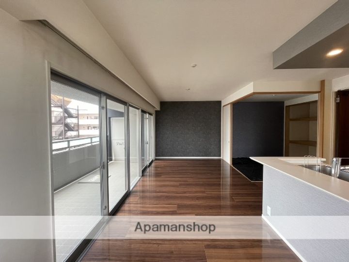 サーパス平和公園の内装