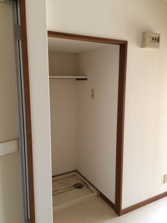 MSビル 南竹屋201号室の内装