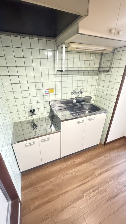 アトラス昭和町303号室のキッチン