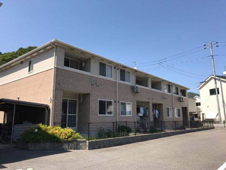 セラヴィ Jの外観