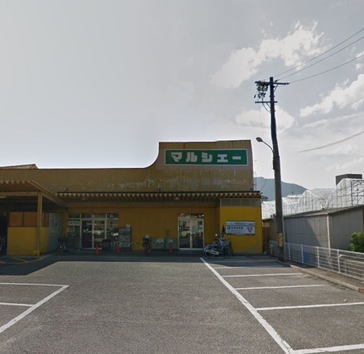 ラッキーフリューゲルの周辺