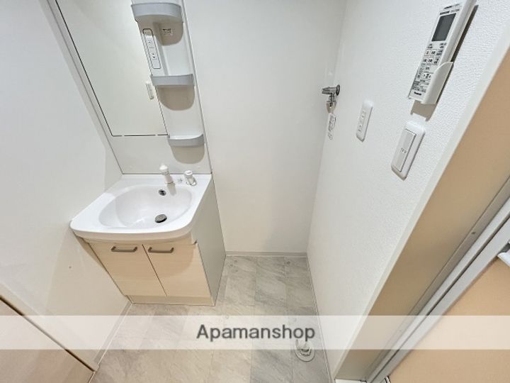 シンビ高須駅前1の内装