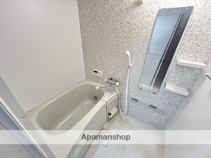 シンビ高須駅前1の風呂