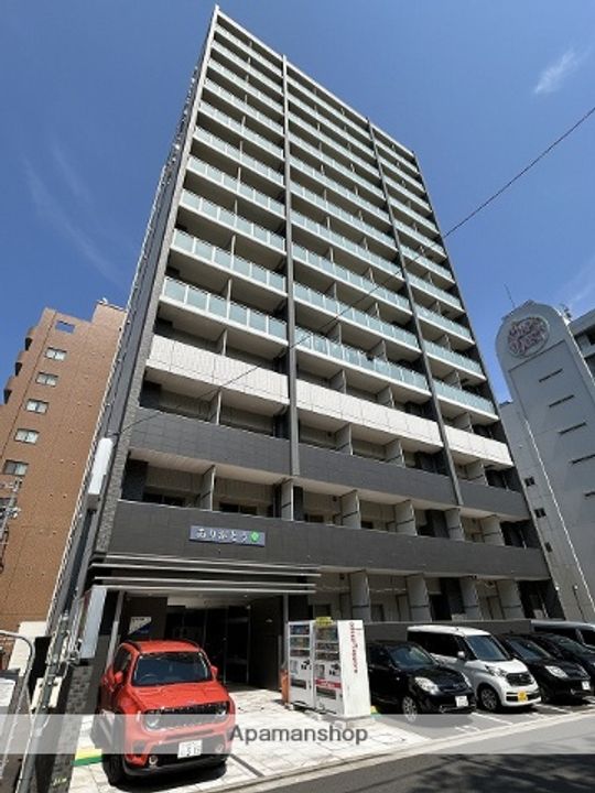 アーバイン比治山の外観